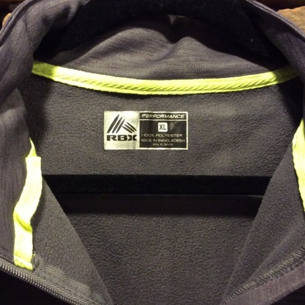 Winter Running Top - Picture 3 of 4